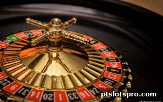 pt电子游戏深度解析：免佣百家乐玩法、牌路变化与节日红包策略
