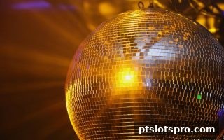 pt电子游戏深度解析：彩票复式玩法的核心机制与实战应用