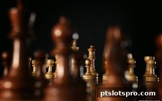 pt电子游戏扑克心理博弈：从读心到控局的策略指南